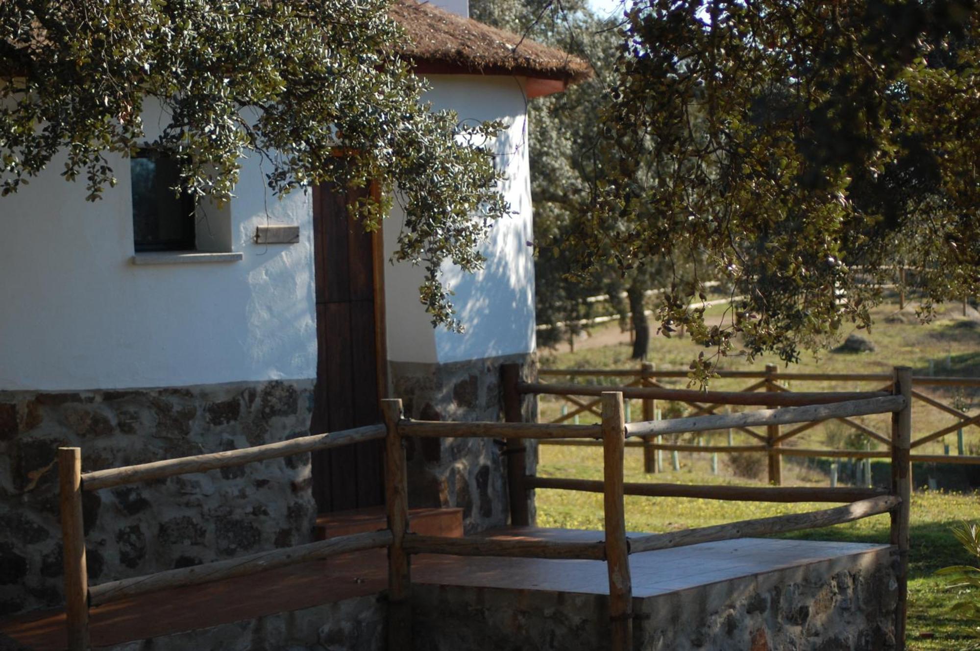 Los Chozos De La Roca La Roca de la Sierra エクステリア 写真